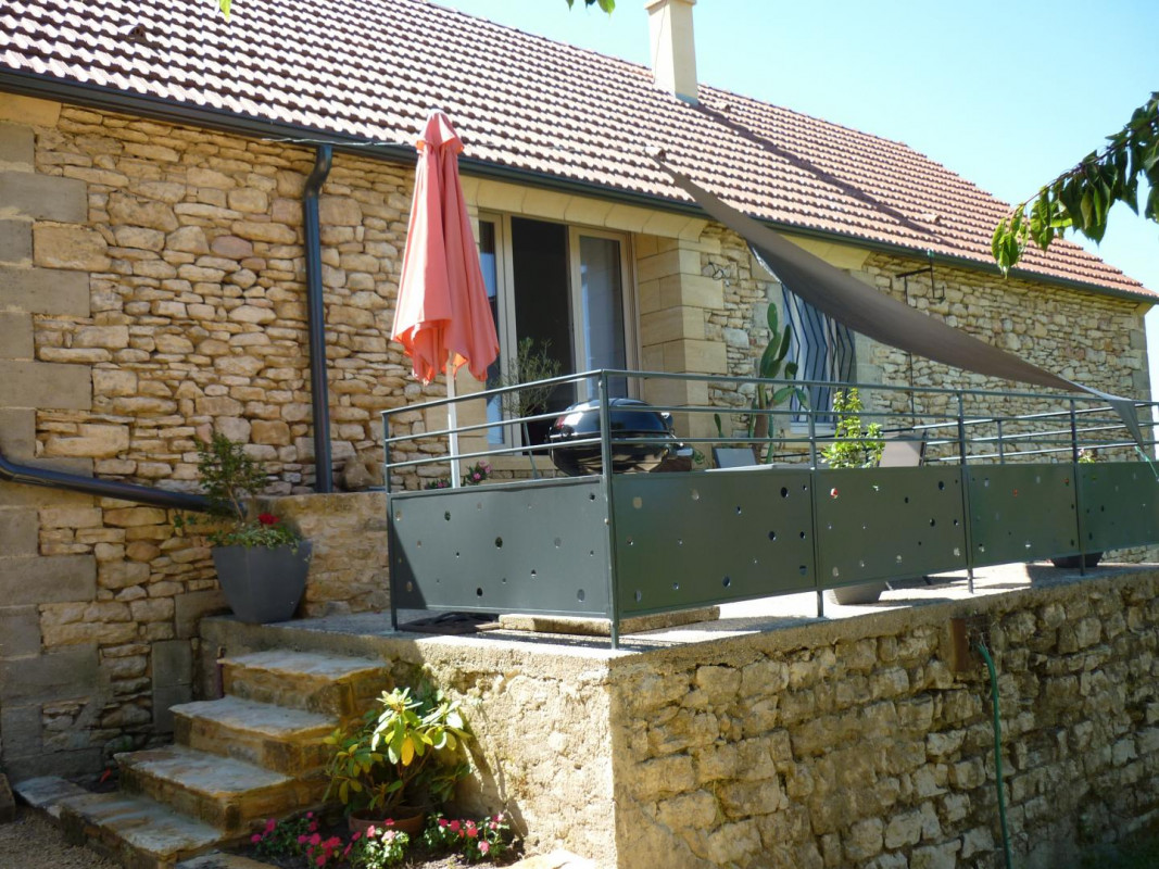 photo 0