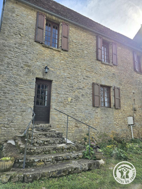 photo 0